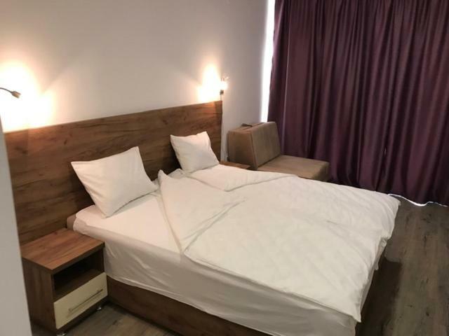 Htp Velika Plaza Ulcinj Hotel ภายนอก รูปภาพ